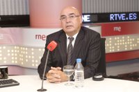 Rojo: "Zapatero emociona con lo que dice y lo que hace"