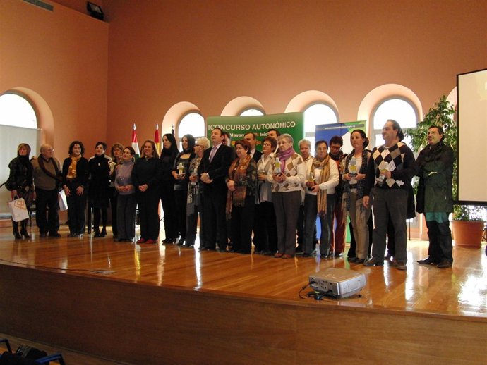 NP Fundetec Los Mayores Riojanos Se Acercan A Las Nuevas Tecnologías