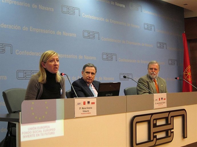 María Victoria Vidaurre, José Antonio Sarría, y José Luis Ruiz-Ciruelos.