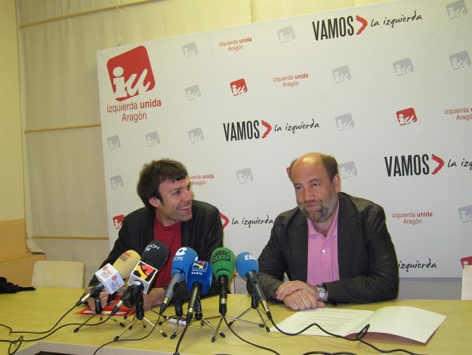 Pablo Muñoz Y José Manuel Alonso Han Presentado Las Propuestas Fiscales De IU 
