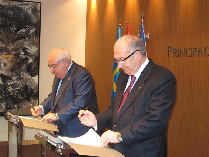 Vicente Álvarez Areces Y Vicente Gotor Firman Contrato-Programa 2011