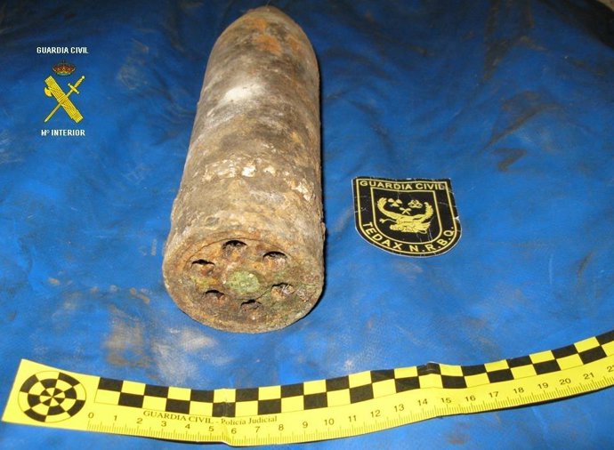 Artefacto De La Guerra Civil Destruido Por La Benemérita.