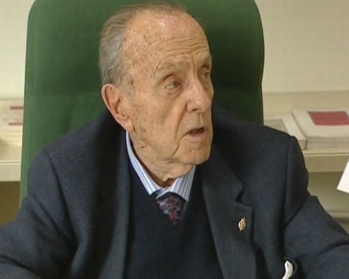 Manuel Fraga evoluciona favorablemente