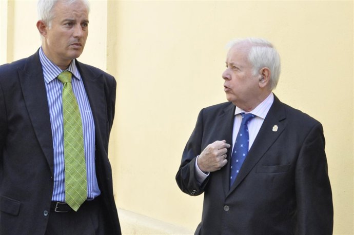 Eloy Suárez (PP) Y Manuel Marqueta, Del Refugio.