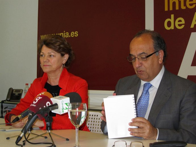 Presentación Hoy De Los Cursos De Verano De La UNIA 2011