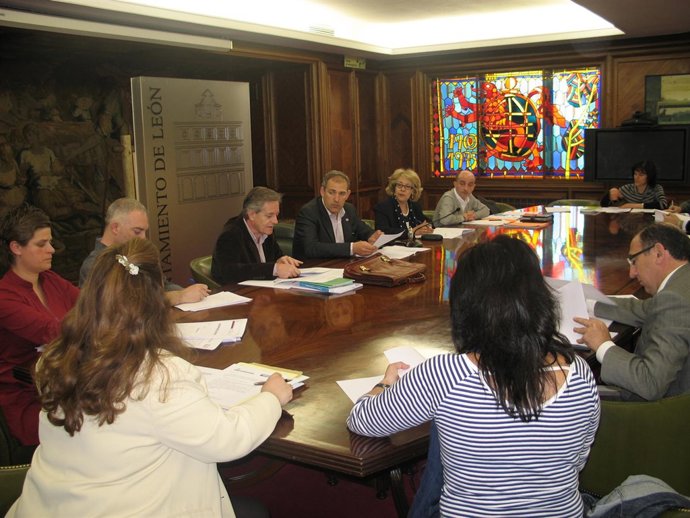 Reunión del Consejo de Drogodependencia