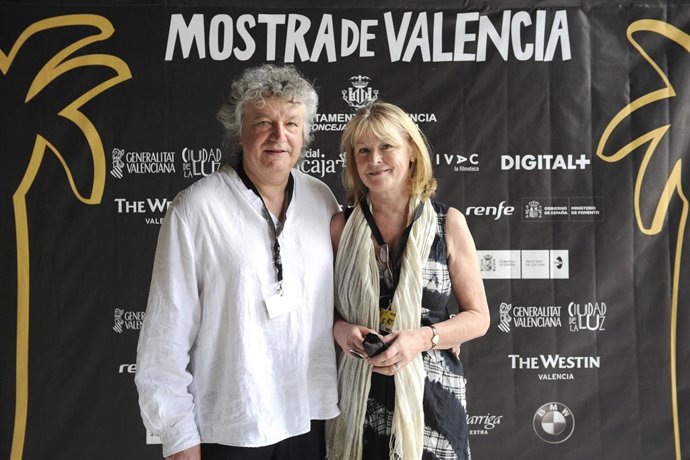 NP: Tracker, Amistad A La Vieja Usanza