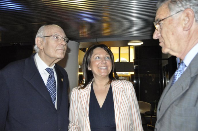 Plantagenet Y Becaría (PP) En El Foro De La Experiencia