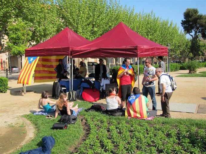 Acampada Independentista Ante El Parlament