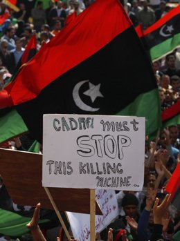 Manifestación En Contra De Gadafi En Libia