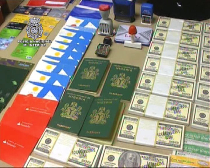 Policia CArtas nigerianas