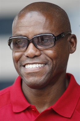 El Exatleta Estadounidense Carl Lewis 