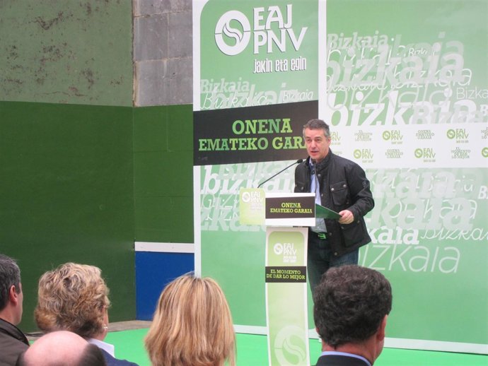 Iñigo Urkullu en un acto en Maruri.