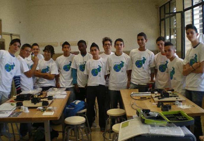 Medion Dona Equipos Informáticos Para Jóvenes Con Riesgo De Exclusión Social