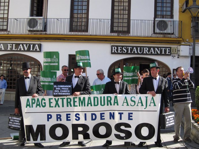 Concentración De APAG Extremadura Asaja