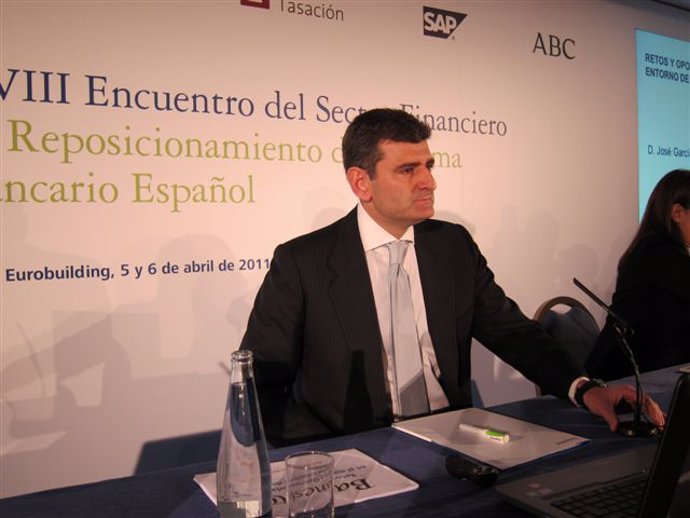 El consejero delegado de Banesto, José García Cantera