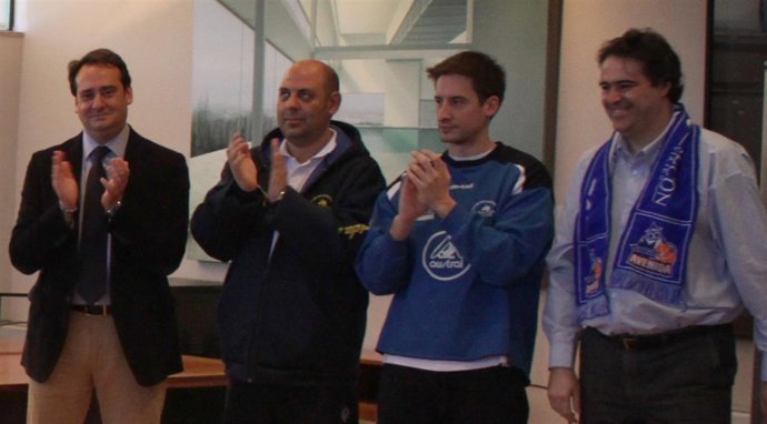 Lucas Mondelo - Entrenador Perfumerias Avenida 