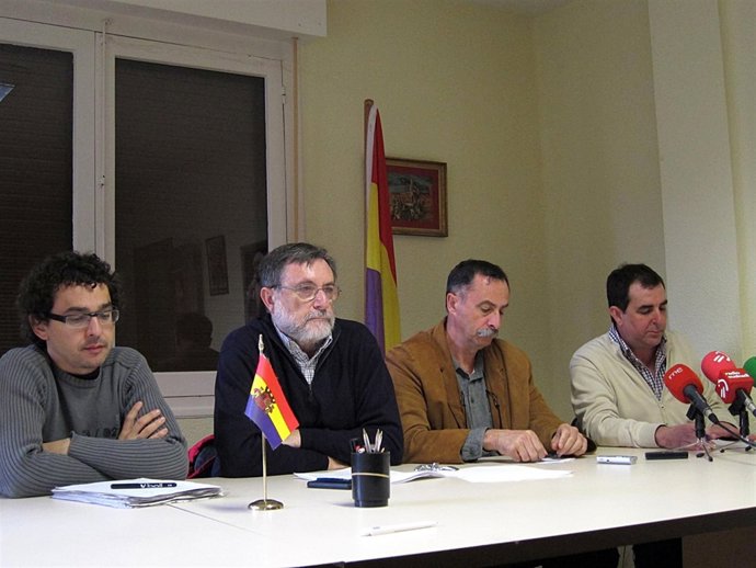 Presentación De Un Acto Por La III República.