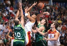 Freeland, En Un Partido Con El Unicaja