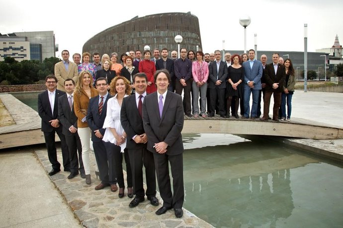 Jordi Portabella (Unitat per Barcelona) y los miembros de su lista