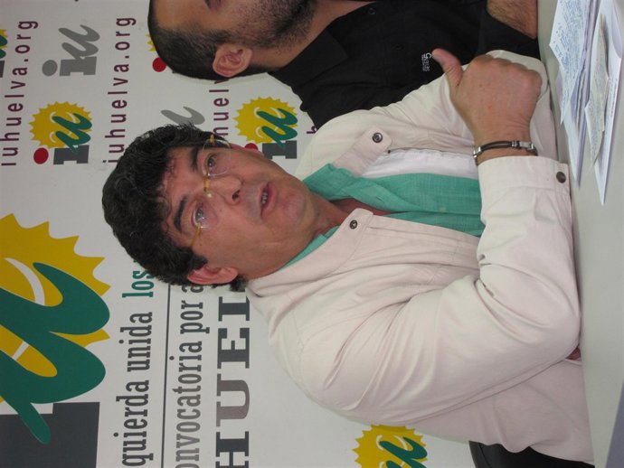 El Coordinador General De IULV-CA, Diego Valderas.