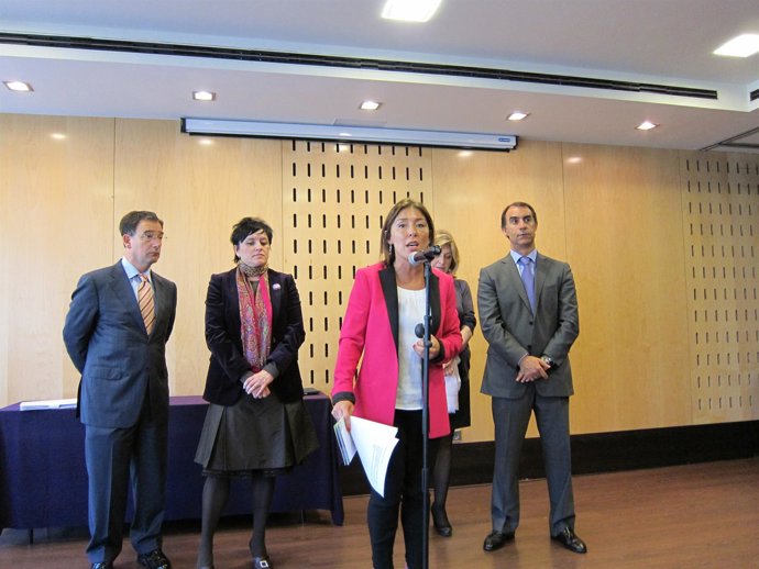 Beatriz Mato Con Los Consejeros De Bienestar De Murcia, Madrid, La Rioja Y Cyl