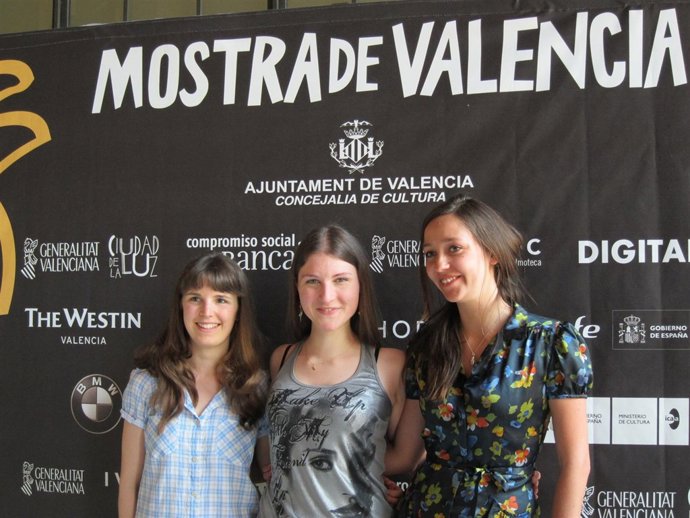 Las Actrices De 'Bas Fond' Noémie Le Carrer, Valérie Nataf Y Ginger Romàn