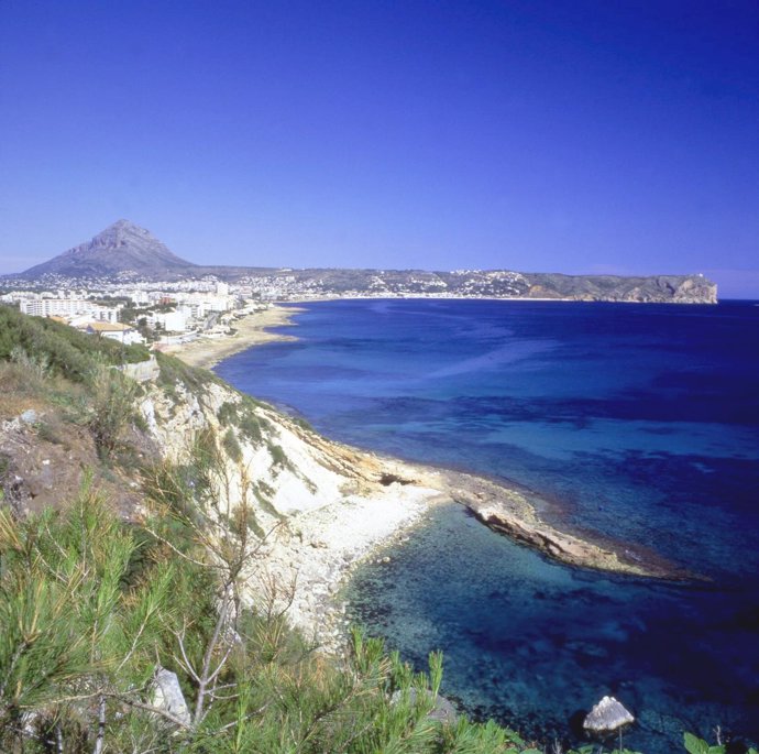 Paraje De Cala Blanca, En Jávea (Alicante)