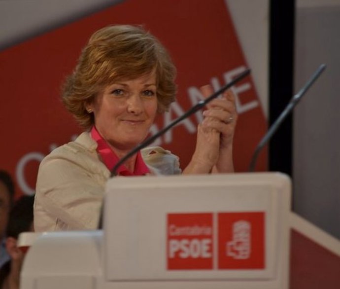 La Portavoz Del PSOE De Santa Cruz De Bezana, Carmen Campo