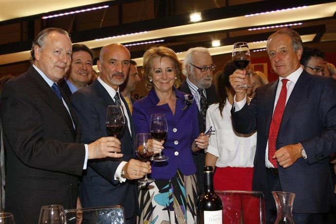 La Presidenta De La Comunidad De Madrid Visita El Salón Del Gourmet 