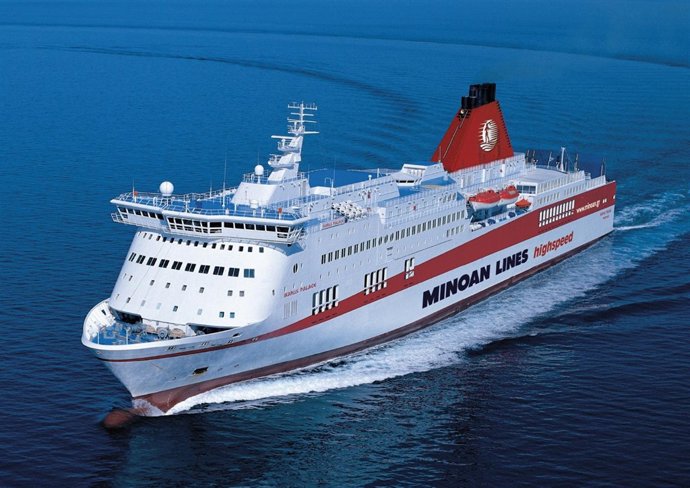 Barco Ikarus Palace De Grimaldi&Suardiaz Lines