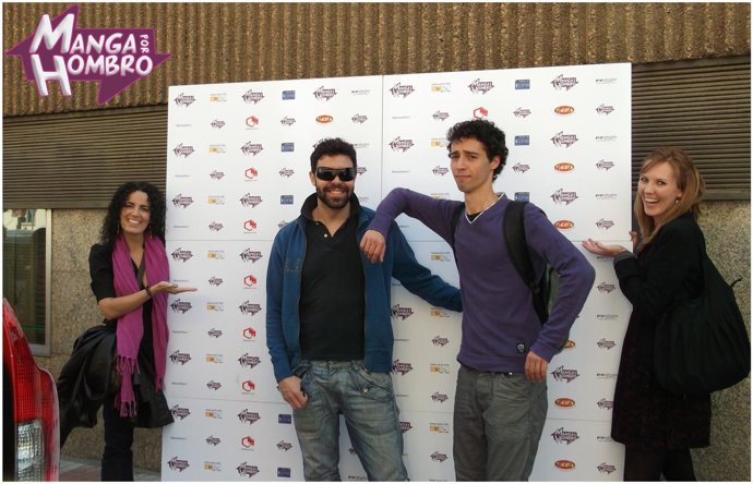 Presentación Capítulo Manga Por Hombro