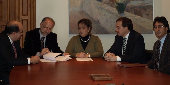 Los Firmantes Del Acuerdo        