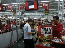 Bolsas De Media Markt En Los Establecimientos De Santander Y Andalucía