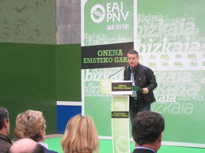 Iñigo Urkullu en un acto en Maruri.