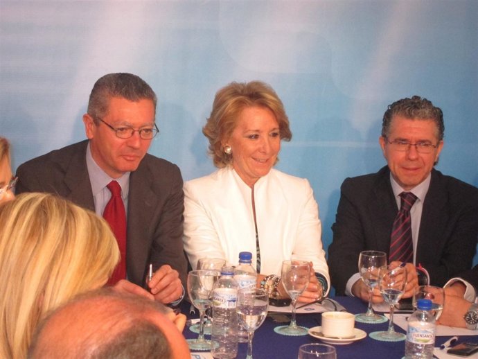 Gallardón, Aguirre Y Granados Durante El Comité De Dirección