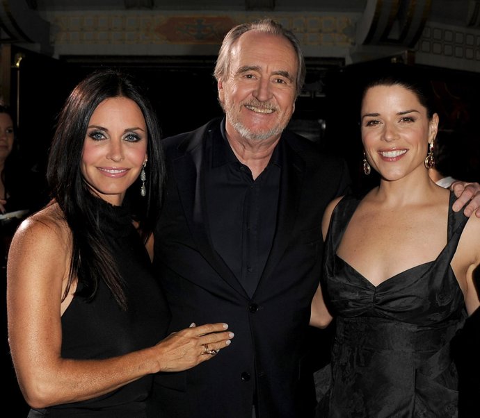 Courteney Cox, Wes Craven Y Neve Cambell Presentan Scream 4