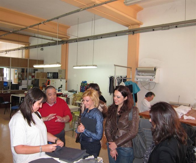 Rosa Santos En Su Visita A La Fundación Benito Ardid