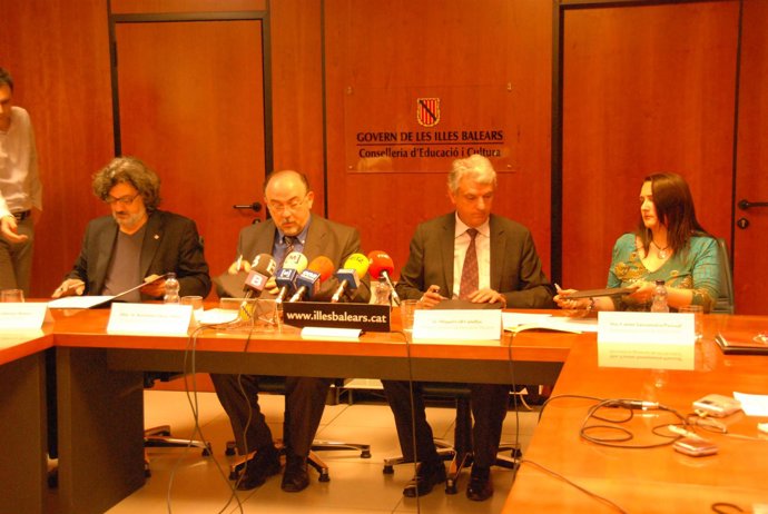 El conseller de Educación, Bartomeu Llinàs 