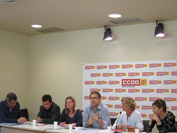 Representantes De Educación De USTEC.Stes, CC.OO, ASPEPC-SPS, FETE-UGT Y CGT