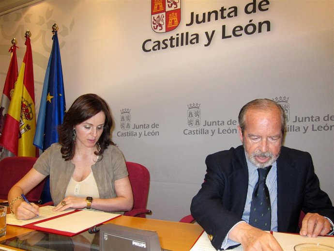 Firma De Un Convenio Entre Agricultura Y Fertiberia