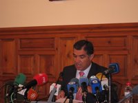 Del Río aboga por "educar" a la sociedad en un "uso racional" de la justicia para evitar la "litigiosidad artificial"