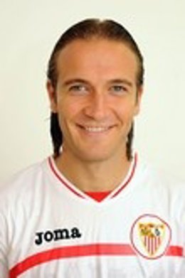 El Jugador Del Sevilla Capel               