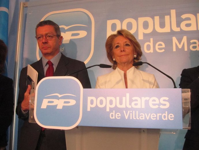 Esperanza Aguirre Tras Comité De Dirección En Villaverde