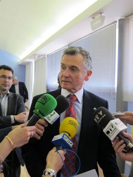 Consejero de Cultura, Paulino Plata