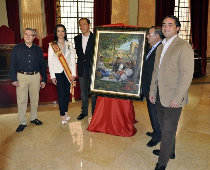 Cámara, A La Derecha Del Cuadro