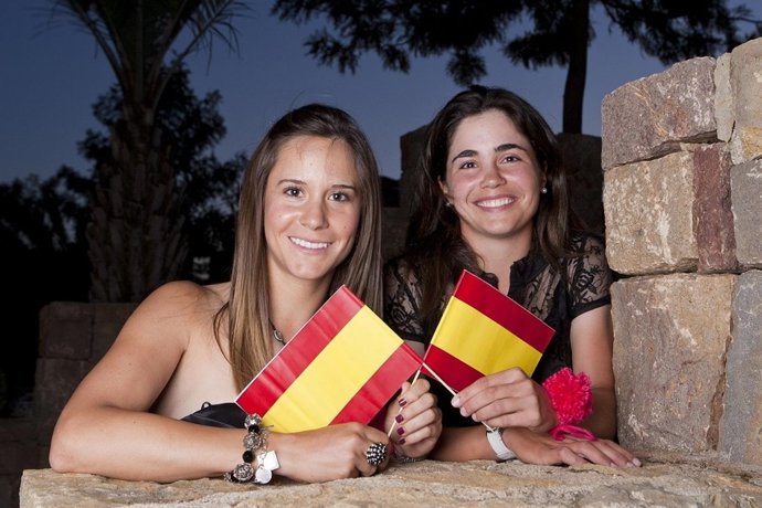 Azahara Muñoz Y María Hernández, Equipo Español De La ENC