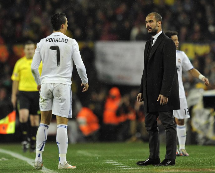 Guardiola y Cristiano Ronaldo en el Camp Nou