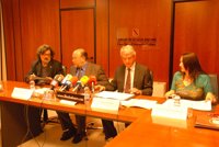 El STEI i UGT titllen d'"inadequada" i "demagògica" la proposta de lliure elecció de centre de Bauzá