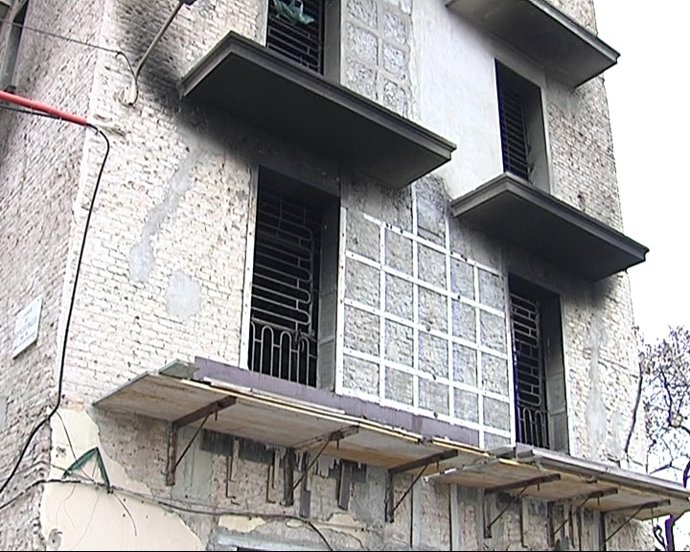 Edificio incendiado de la Barceloneta